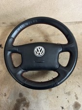 VW Golf IV Lenkrad bezogen